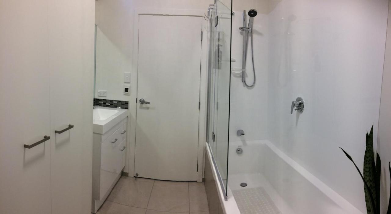Harbourview52 Bed & Breakfast Raglan Bagian luar foto