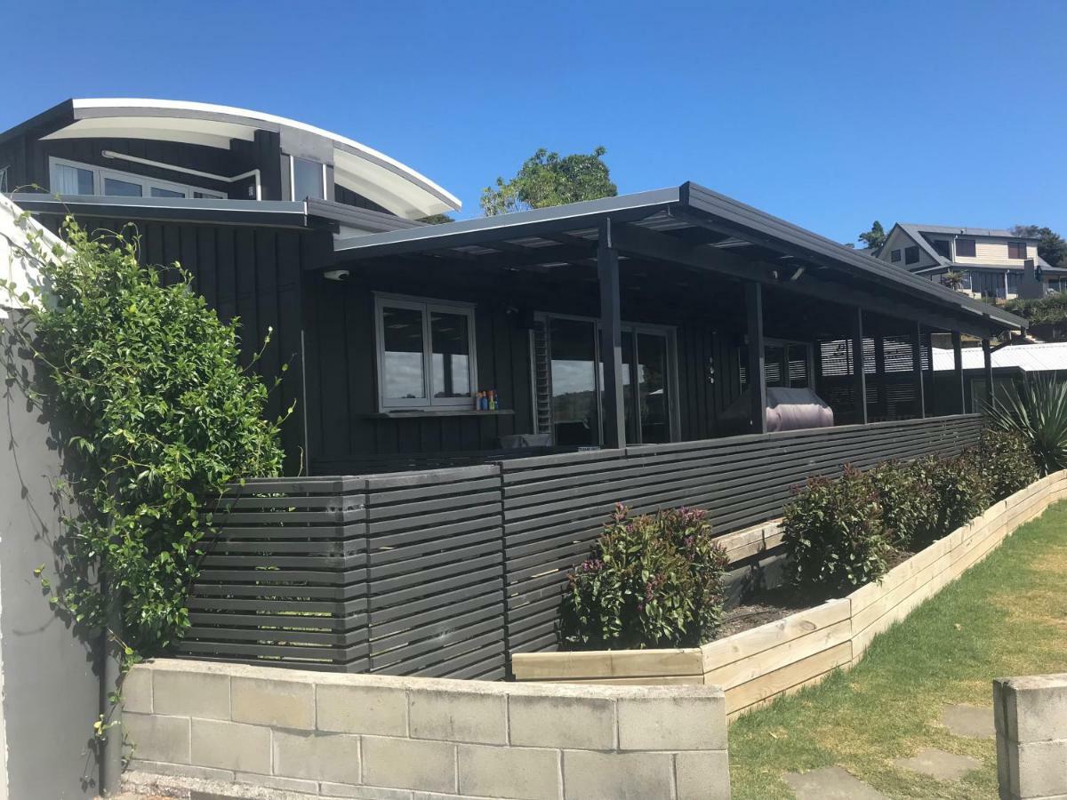 Harbourview52 Bed & Breakfast Raglan Bagian luar foto